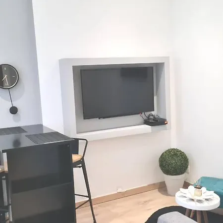 T2 Tout Neuf Au Coeur Des Commerces De Montchat * Lyon